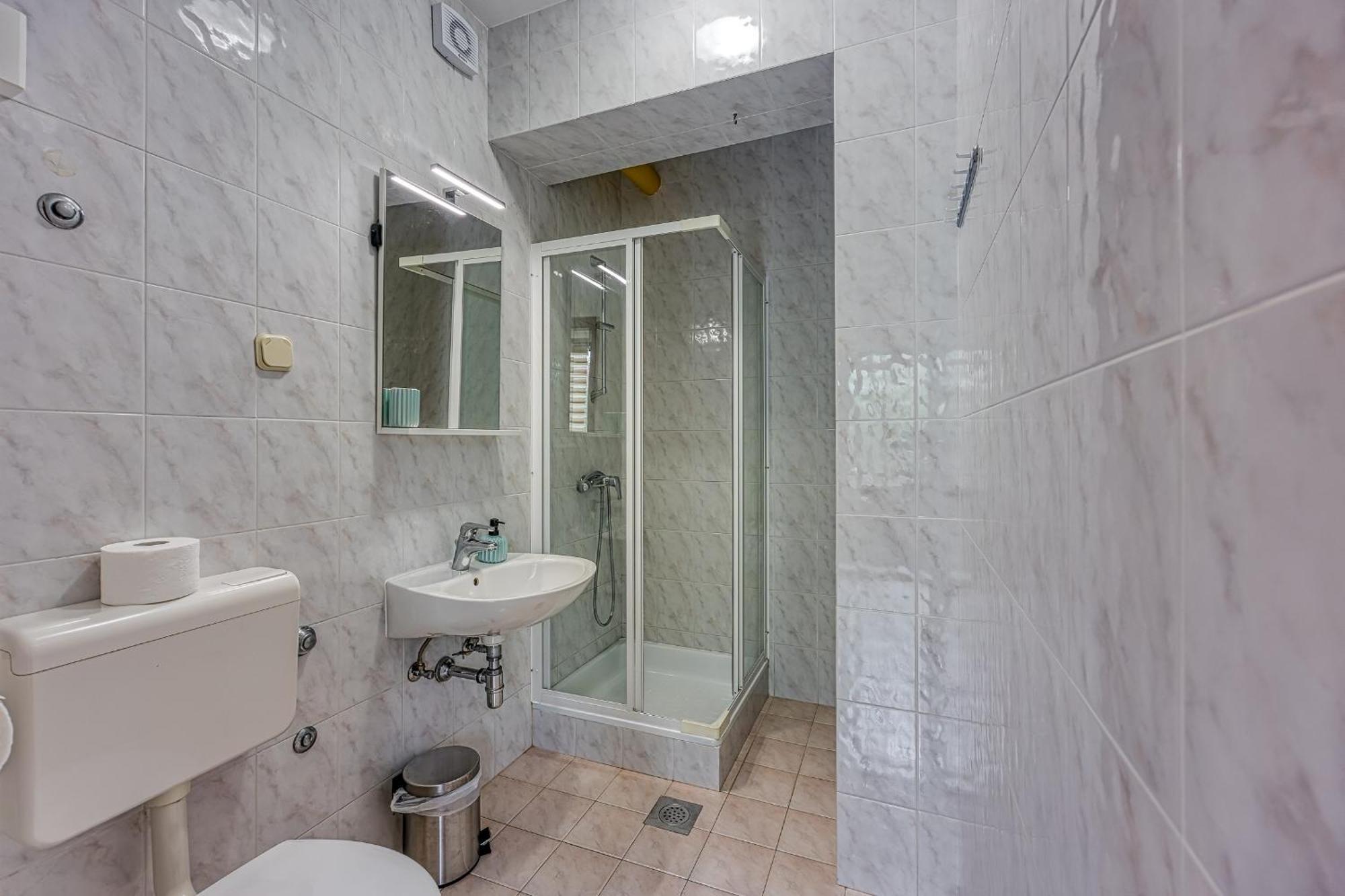 Punta B Hotel Пореч Екстериор снимка