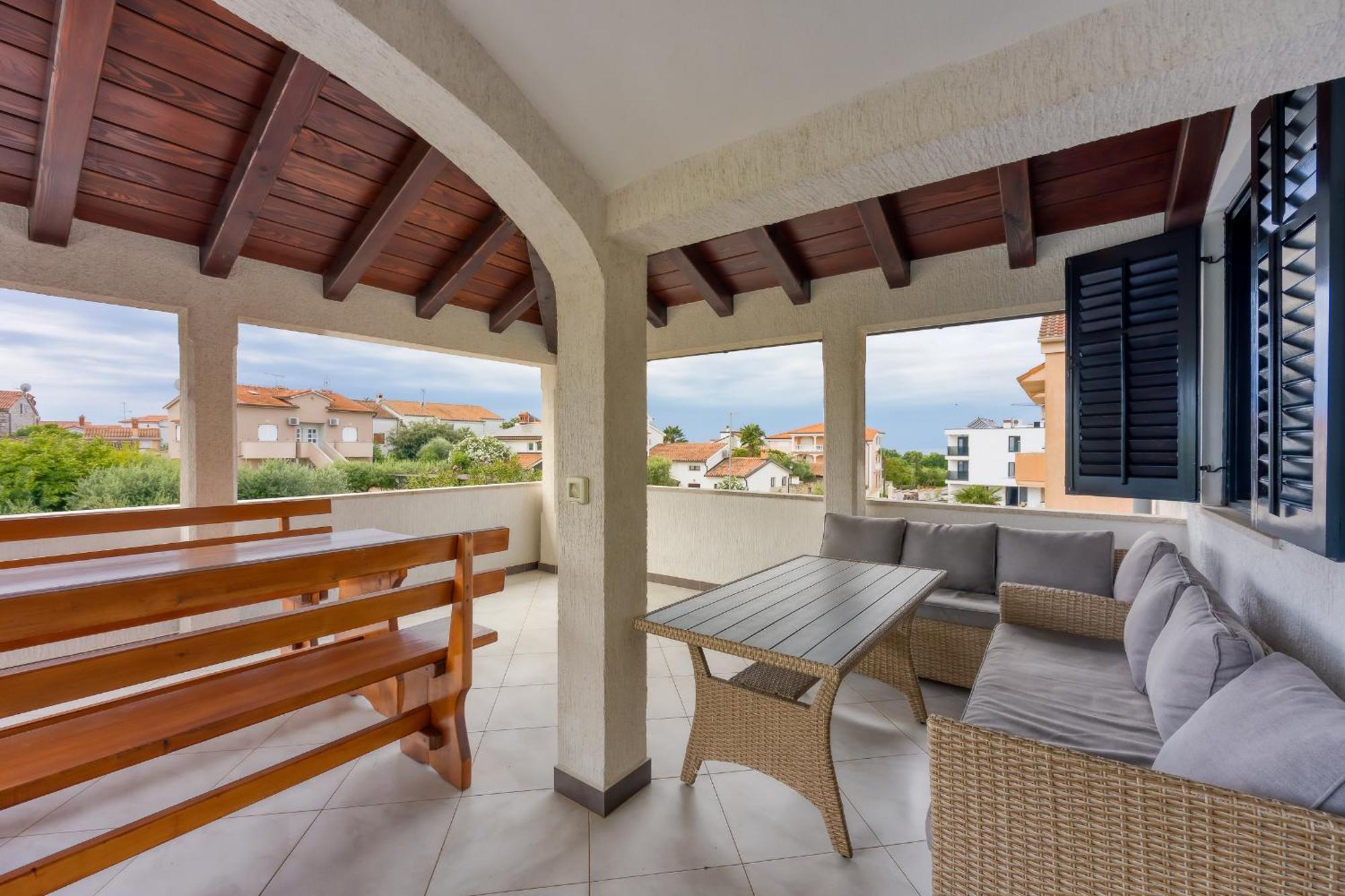 Punta B Hotel Пореч Екстериор снимка